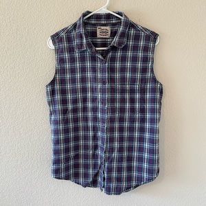 Ely Country Charmers Sleeveless Button Up